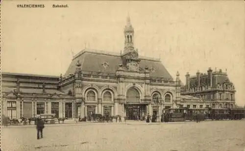 Ak Valenciennes Nord, La Gare, Blick auf den Bahnhof, Straßenseite