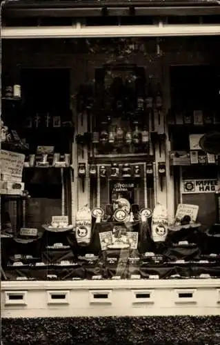 Foto Ak Schaufenster von einem Geschäft, Reklameschild Kaffee Hag