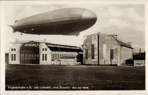 Ak Luftschiff Graf Zeppelin, LZ 127, Luftschiffhalle, Werft