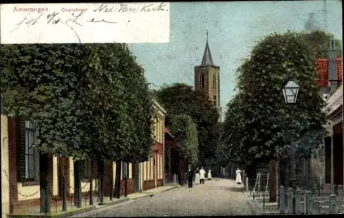 Ak Amerongen Utrecht Niederlande, Overstraat mit Kirche