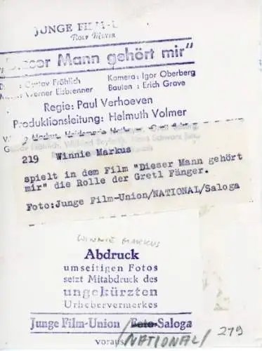 Ak Schauspielerin Winnie Markus, Portrait, Autogramm, Pelzkragen, Film Dieser Mann gehört mir