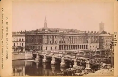 Kabinett Foto Berlin Mitte, Die Börse mit der Friedrichsbrücke