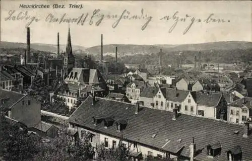 Ak Neunkirchen Bez. Trier, Wohnhäuser, Schlote