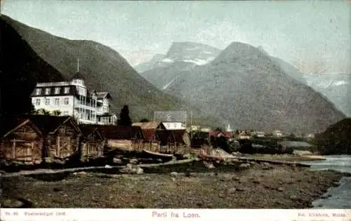 Ak Loen Norwegen, Blick auf Hütten und Hotel Alexandra am Fjord, Berge