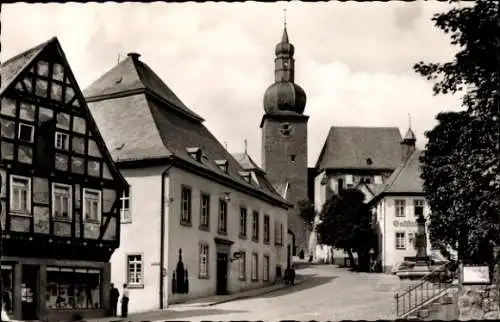 Ak Arnsberg im Sauerland Westfalen, Glockenturm, Fachwerkhaus