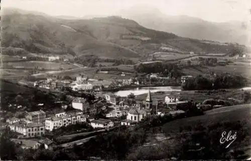 Ak Hendaye Pyrénées-Atlantiques, vue sur la Bidasson et l'Espagne