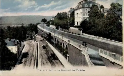 Ak Pau Pyrénées-Atlantiques, le Boulevard des Pyrenees