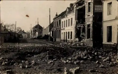 Foto Ak Saint Laurent Blangy Pas de Calais, Kriegszerstörungen, 1. WK