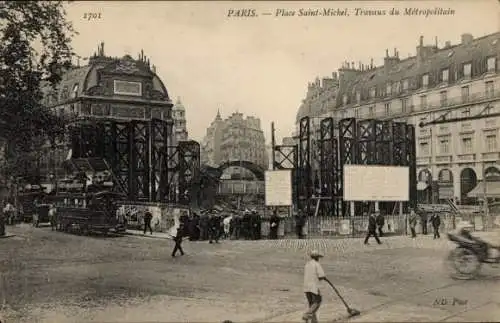 Ak Paris VI., Die Werke des Metropoliten, Place Saint Michel