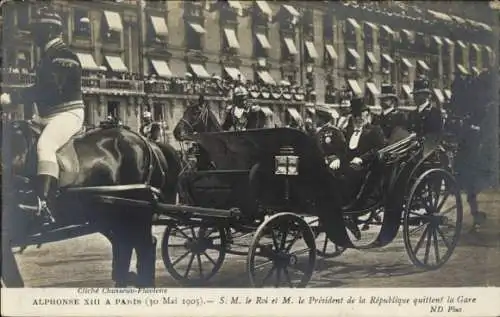 Ak Alphonse XIII a Paris 1905, Le Roi et le President de la Republique quittent la Gare