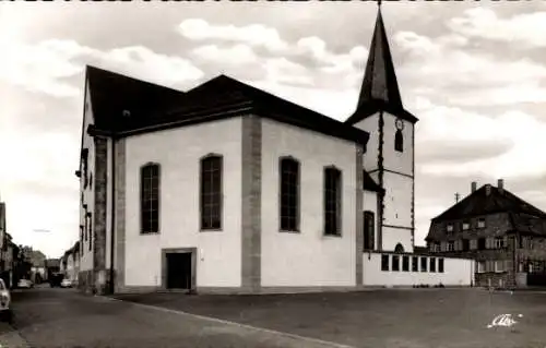 Ak Kleinwallstadt in Unterfranken, Pfarrkirche