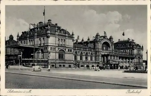 Ak Schwerin in Mecklenburg, Bahnhof