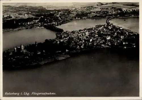 Ak Ratzeburg im Herzogtum Lauenburg, Fliegeraufnahme vom Ort