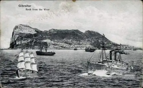 Ak Gibraltar, Berg von Westen aus gesehen, Schiffe in Fahrt