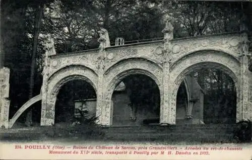 Ak Pouilly Oise, Ruines du Chateau de Sarcus, Arcades du rez-de-chaussee