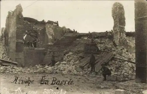 Foto Ak La Bassée Nord, zerstörte Kirche