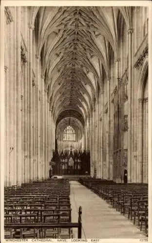 Ak Winchester Südostengland, Kathedrale, Kirchenschiff