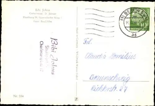 Ak Schauspielerin und Sängerin Bibi Johns, Portrait mit Pudel, Autogramm