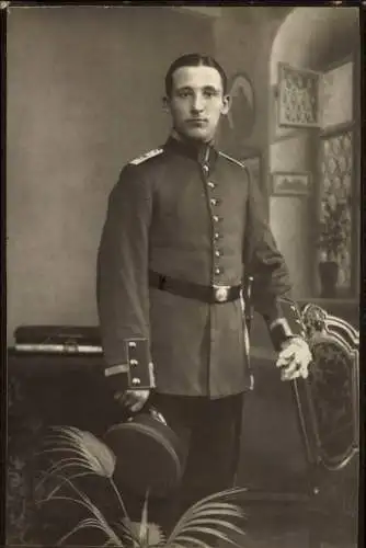 Kabinett Foto Deutscher Soldat in Uniform, Portrait