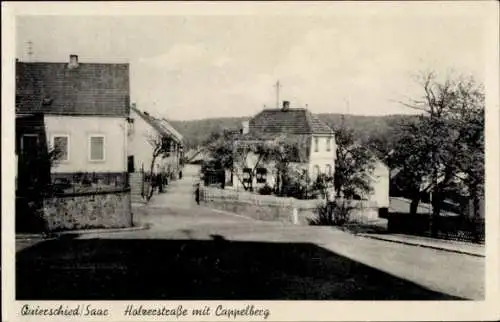 Ak Quierschied an der Saar, Blick in die Holzerstraße mit Cappelberg, Wohnhäuser