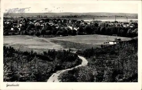 Ak Geesthacht an der Elbe, Gesamtansicht, Fußballplatz
