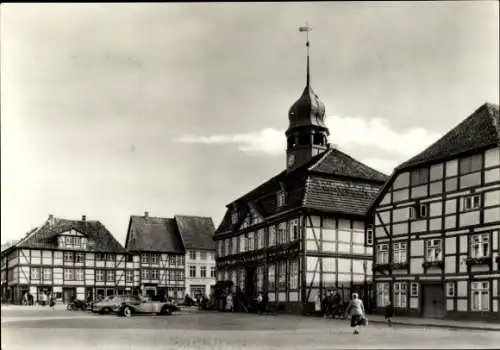 Ak Grabow in Mecklenburg, Fachwerkhäuser, Rathaus, Markt