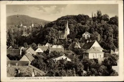 Ak Jugenheim an der Bergstrasse Hessen, Teilansicht vom Ort, Vogelschau, Kirche, Wald, Hügel