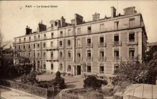 Ak Pau Pyrénées-Atlantiques, Le Grand Hotel