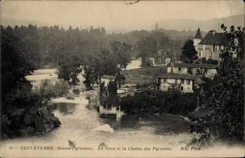 Ak Sauveterre de Béarn Pyrénées Atlantiques, Le Gave et la Chaine des Pyrenees