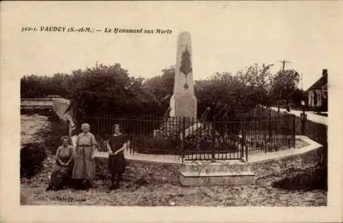 Ak Vaudoy en Brie Seine et Marne, Monument aux Morts