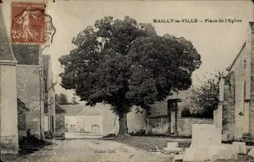 Ak Mailly la Ville Yonne, Place de l'Eglise