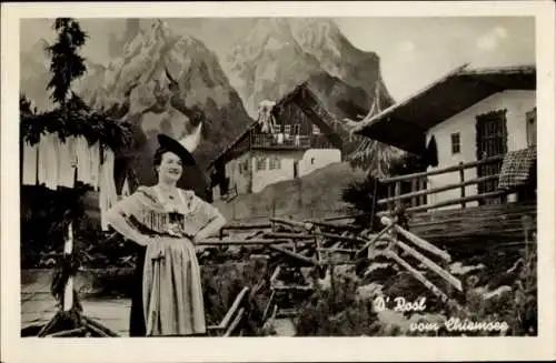 Ak D' Rosl vom Chiemsee, Gebirge, Frau in Tracht