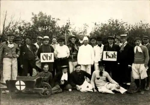 Foto Ak Hohwacht an der Ostsee, Kaköhl 1948, Gruppenfoto