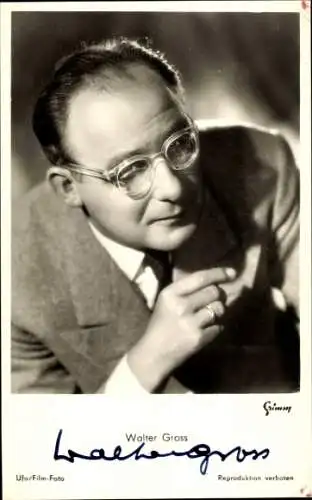 Ak Schauspieler Walter Gross, Portrait, Brille, Autogramm