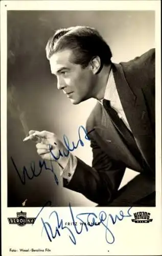Ak Schauspieler Fritz Wagner, Portrait, Autogramm, Zigarette