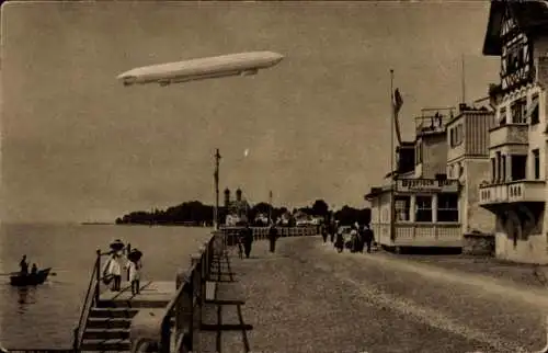 Ak Friedrichshafen am Bodensee, Uferstraße, Zeppelin in der Luft, Gasthaus Bayrisch Bier