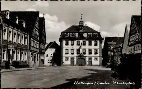 Ak Röttingen an der Tauber Unterfranken, Marktplatz, Rathaus