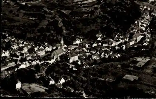 Ak Weidenthal in der Pfalz, Totalansicht, Kirche