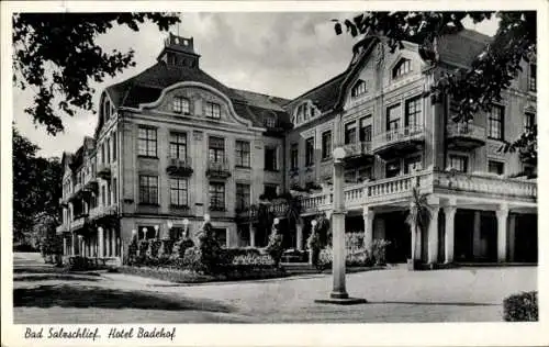 Ak Bad Salzschlirf Kr. Fulda, Partie am Hotel Badehof