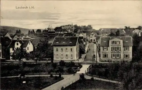 Ak Laubach in Hessen, Totalansicht, Gasthaus, Metzgerei, Brücke