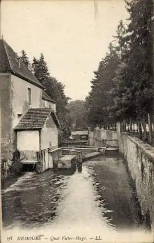 Ak Nemours Seine-et-Marne, Quai Victor Hugo