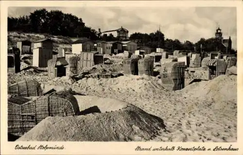 Ak Ustka Stolpmünde Pommern, Strand unterhalb Konzertplatz, Lotsenhaus