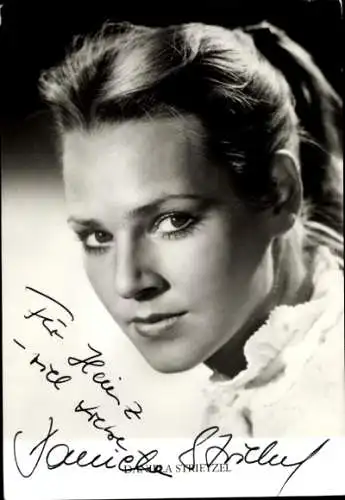 Ak Schauspielerin Daniela Strietzel, Portrait, Autogramm