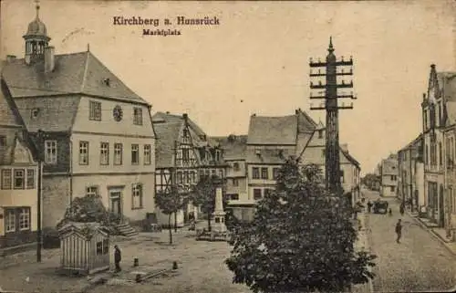 Ak Kirchberg im Hunsrück, Marktplatz, Denkmal