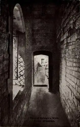 Ak London City England, Bloody Tower, Raleigh's Walk