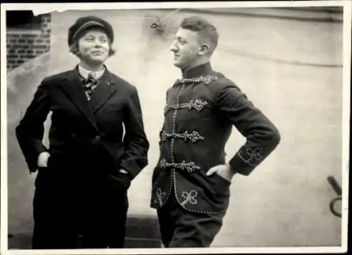 Studentika Foto Studenten in Uniformen, Portrait