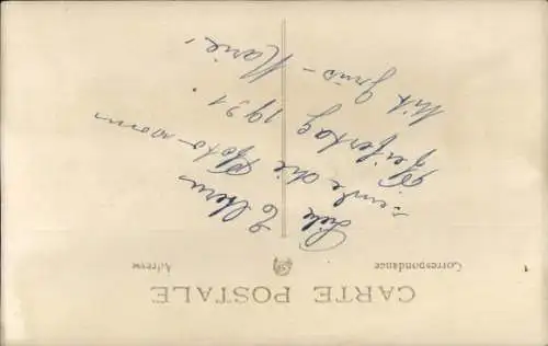 Foto Ak Frauen in einem Automobil in einem Fotostudio, 1931