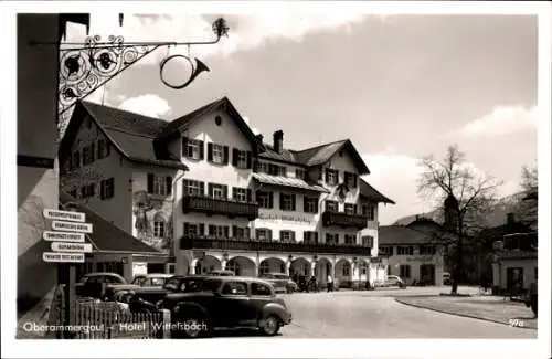 Ak Oberammergau in Oberbayern, Hotel Wittelsbach, Wegweiser