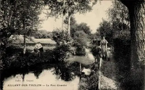 Ak Aillant sur Tholon Yonne, Brücke Girardot, Uferweg