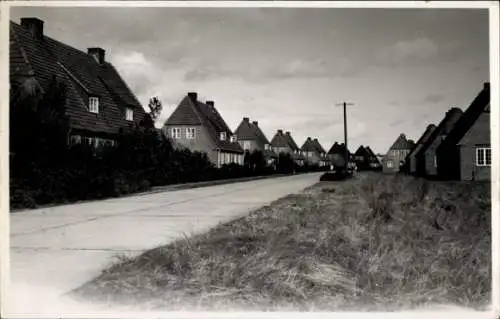 Foto Rantum auf Sylt, Siedlung, Straßenpartie